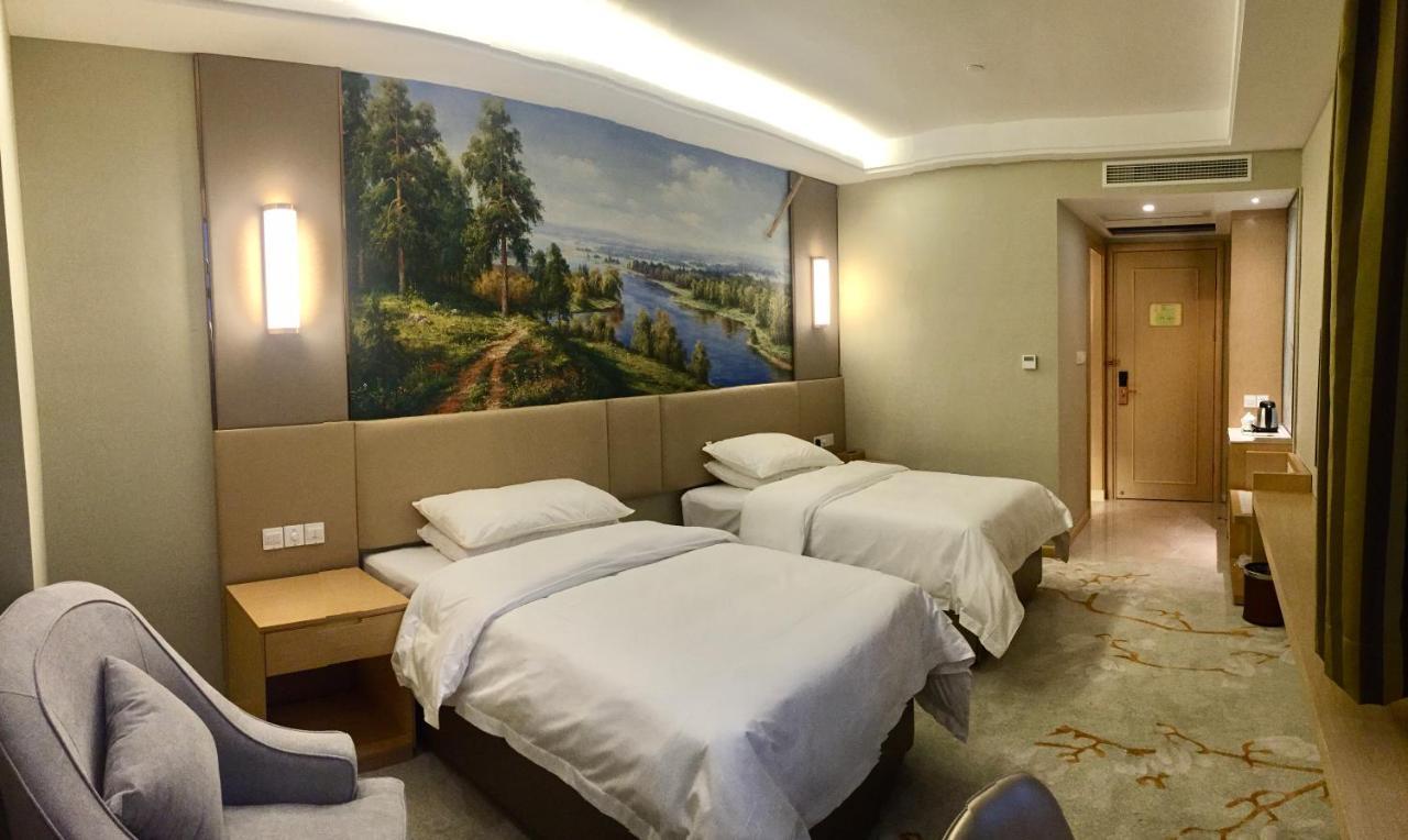 Vienna International Hotel Wuhan Exterior foto